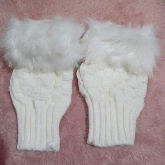 Plush Warm Ribbed Knitted Fingerless Gloves - White - Picture 3 of 4